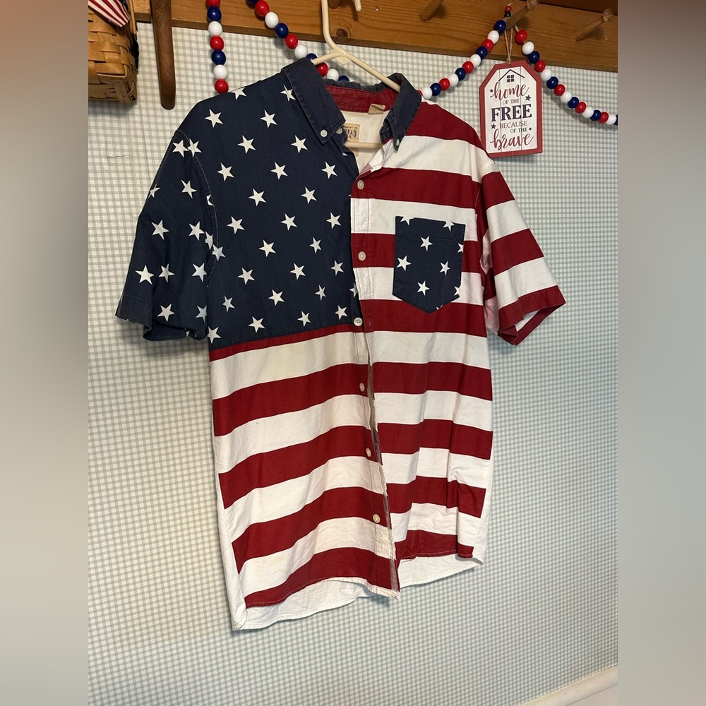 RedHead Patriotic Stars and Stripes Button Down Shirt